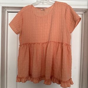 entro Coral Textured Ruffle Babydoll Top